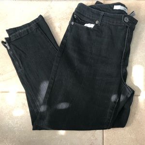 Chico’s Women black jean zipper bottom pants 1.5